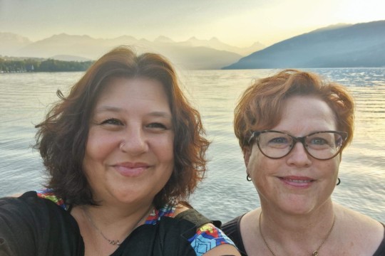 Petra und ich am Thunersee.jpg